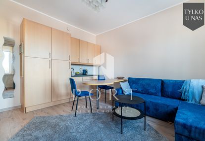 Kawalerka w sercu gdyni – widok na park centralny