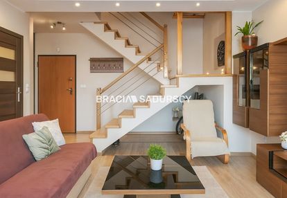 Dwupoziomowe mieszkanie na ruczaju!