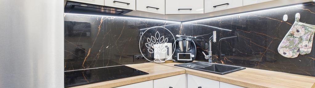 Dwa pokoje w kamienicy w centrum miasta