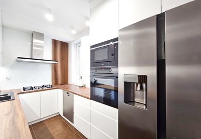 Połowa domu + duży parking - dla firmy