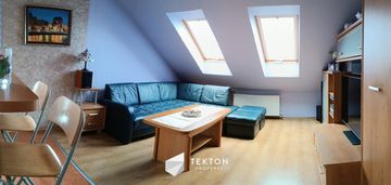 Zadbane 2 pokoje z balkonem i parkingiem