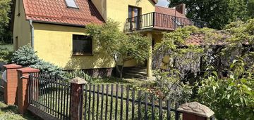 Dom z dużą działką na sprzedaż 140m2