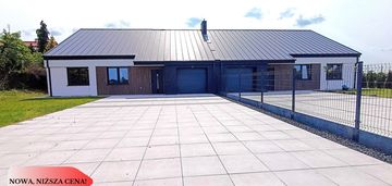 Parterowy dom w otoczeniu jezior | garaż | taras