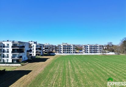 4 pokoje z dużym balkonem