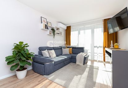 Nowoczesne mieszkanie z balkonem, windą i garażem