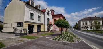 Dochodowa kamienica w centrum miejscowości