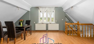 Piętro domu na cichym osiedlu z działką 1365 m2