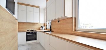 Dwupoziomowe mieszkanie w ząbkach