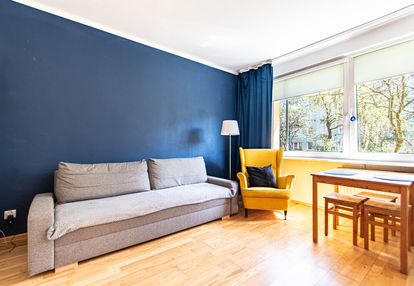 3000 całość i 2 pokoje i stare podgórze i od zaraz