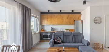 Komfortowe 50 m² z balkonem i parkingiem