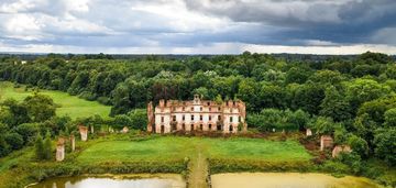 Założenie pałacowo-parkowe w słobitach | 55 ha