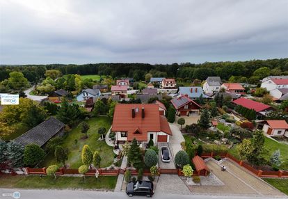 Dwa domy 3 garaże bajkowy ogród –wyjątkowa posesja