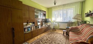 Dom z dwoma mieszkaniami w centrum miasta