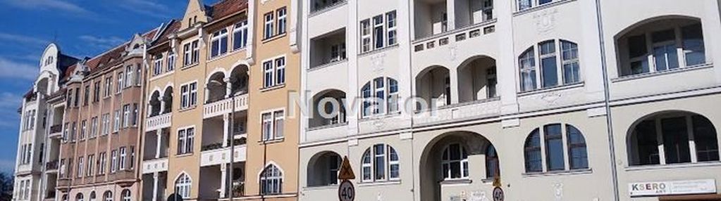 M-4 na 4-piętrze kamienicy 50m2 w śródmieściu.