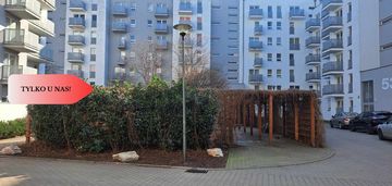 65 m2/3 pokoje/winda/centrum/komórka