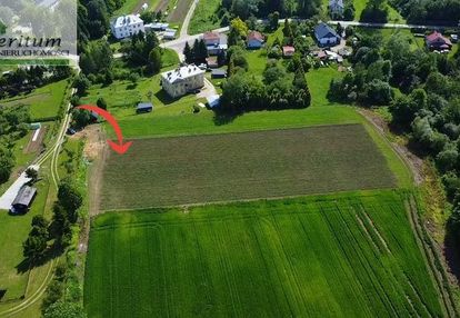 Działka w równym za 49 000 zł.