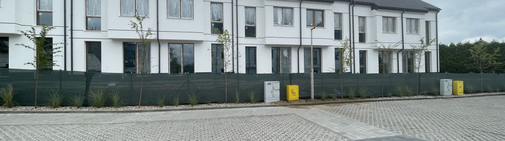 Nowoczesny segment z ogrodem i poddaszem