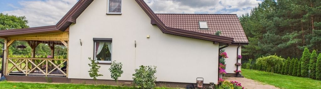 Komfortowy dom z dużą działką i tarasami