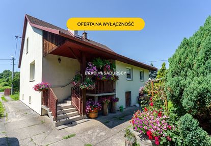 Dom z dużą działką budowlaną. rzozów 71 arów.