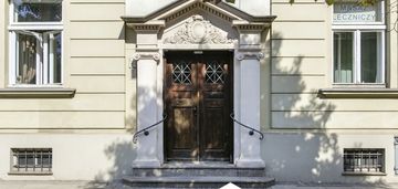 Apartament w zabytkowej kamienicy na powiślu