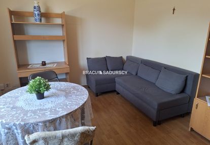 Salon z oddzielną kuchnią, krowodrza