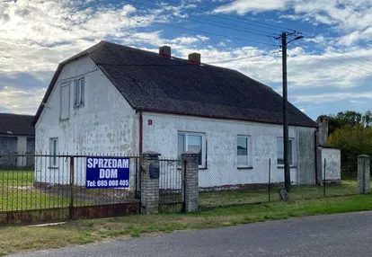 Urokliwy domek z gospodarstwem rolnym - Bolków