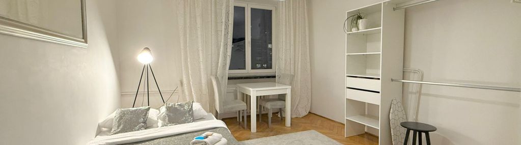 Centrum/kamienica/w pełni wyposażone