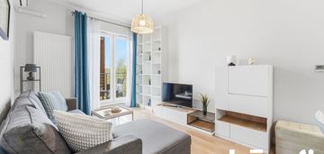 2 pokoje / balkon / garaż 3 stawy