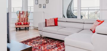 3 pokoje przy metrze