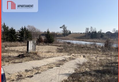 Urokliwa,na uboczu działka dobino, media,warunki.