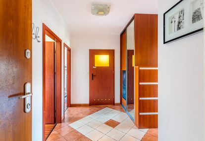 Mieszkanie 3-pokoje w super lokalizacji zielonka.