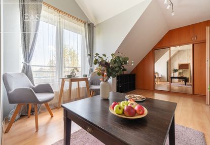 Pkp piaseczno - 8 min pieszo | dwupoziomowe