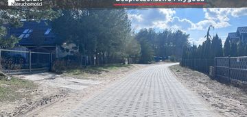 Płaska działka na nowym osiedlu- koleczkowo!