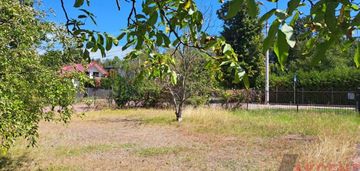 Działka blisko centrum brwinowa!