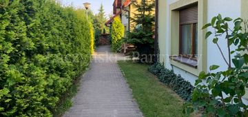 Rewelacyjne m4 z ogrodem - groblice