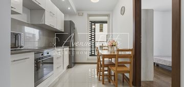 Dwustronne / 3 pokoje / soho