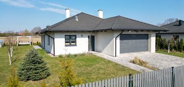 Sprzedaż|dom wolnostojący|4 pokoje|136m2|garaż