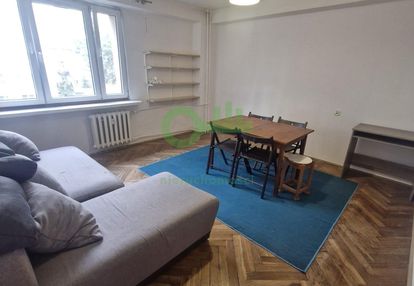 Swietny układ w kultowej lokalizacji.