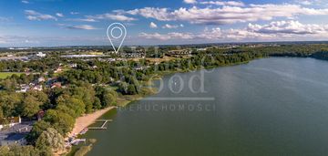 Dom przy jeziorze w tuchomiu