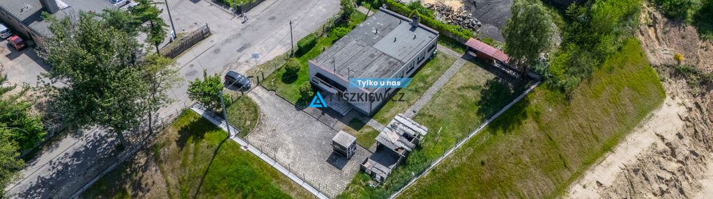 Budynek mieszkalno - biurowy z dużym parkingiem
