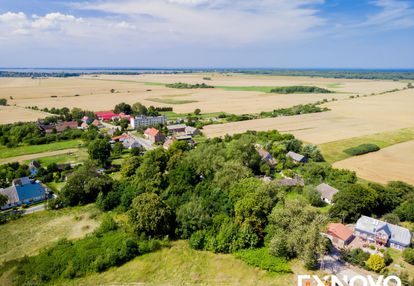 Działka 4000 mkw ze starodrzewiem nad morzem.