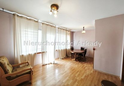 3-pokojowe mieszkanie z balkonem w centrum