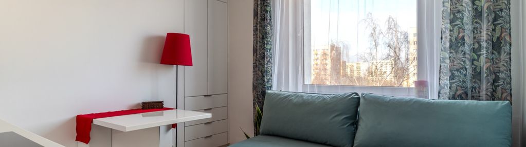 Wyremontowana kawalerka w sercu chyloni