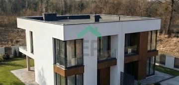 Dom na sprzedaż w doskonałej lokalizacji - dźbów