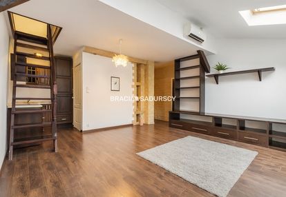 Starowiślna | centrum miasta | antresola