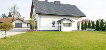 Dom jednorodzinny 138 m² – piękna działka 18 a