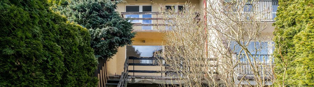 Dom szeregowy 4 pokoje ogród garaż spokojna ulica