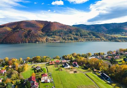Działka z widokiem na jezioro i górę żar