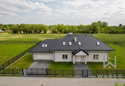 Piękny wolnostojący dom. dostepny od zaraz.