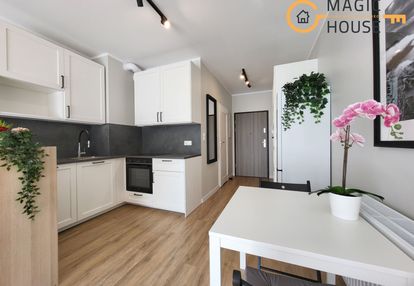 15 min spacerem pkm jasień | wyposażone | balkon